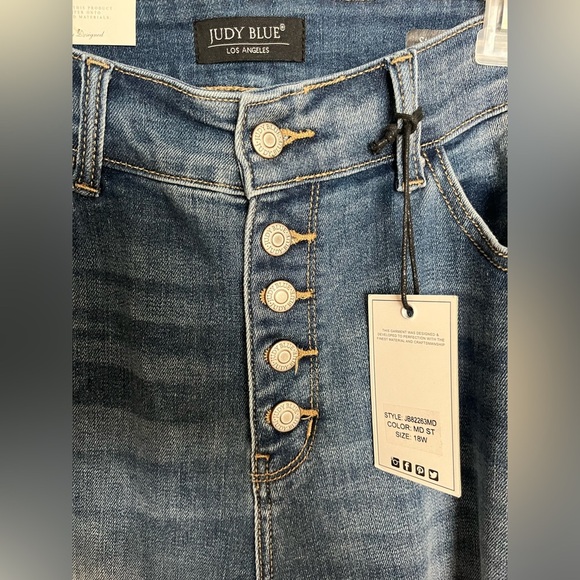 Judy Blue High Rise Distressed Jeans - Blue - Picture 9 of 9